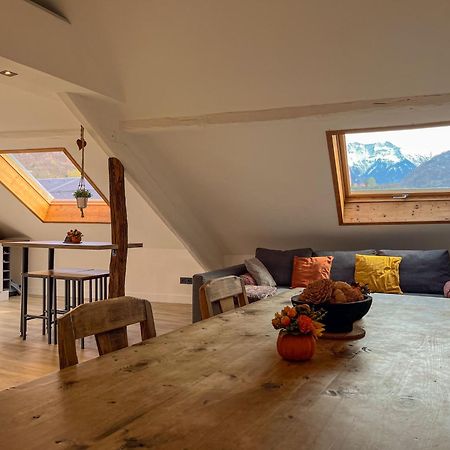 Cocon Sous Les Toits Apartment Albertville Bagian luar foto