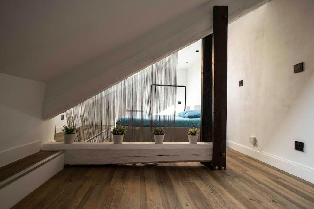 Cocon Sous Les Toits Apartment Albertville Bagian luar foto