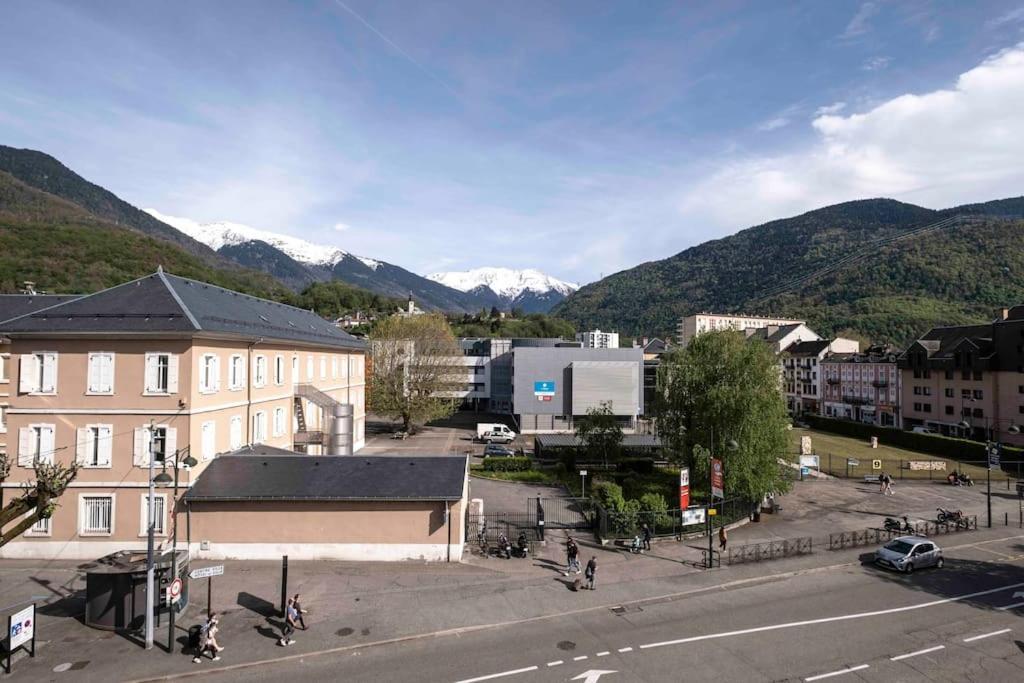 Cocon Sous Les Toits Apartment Albertville Bagian luar foto